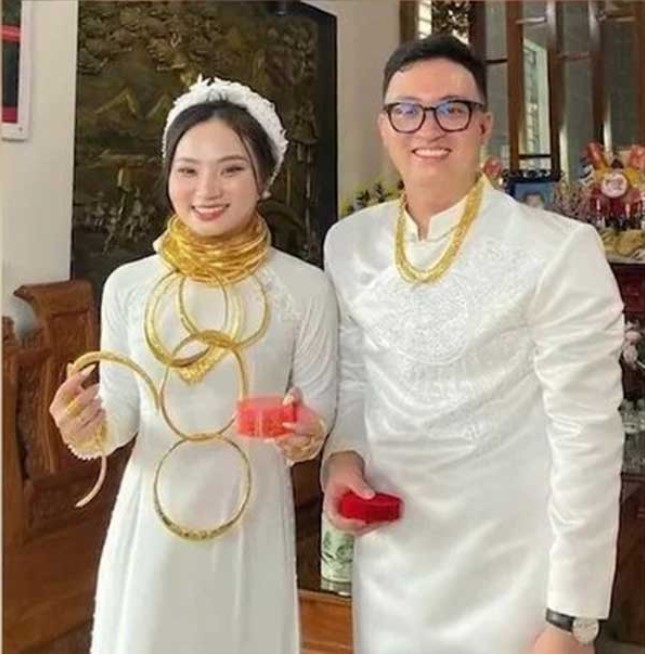 vietnam-couple-engagement-rich