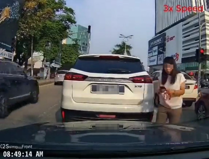 traffic-light-gostan-bang-car-dashcam