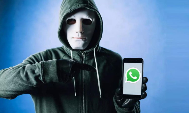 fake-whatsapp-scam-alert