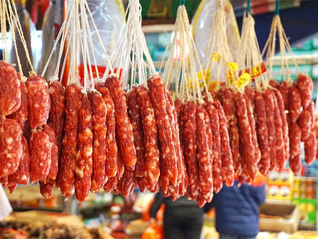 chinese-sausage-eattoomuch-blind-2types-people-caution