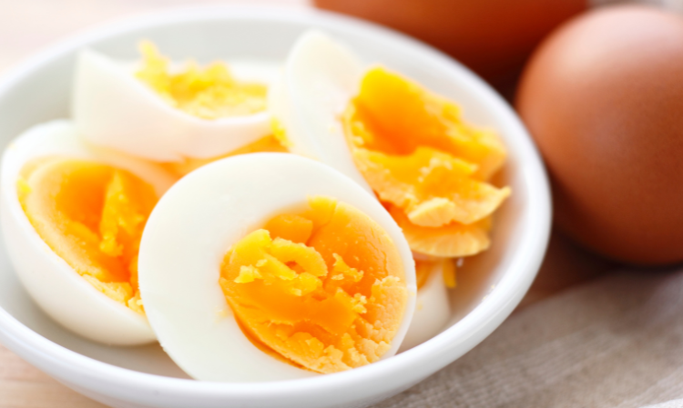 kid-eat-soft-boiled-eggs-die