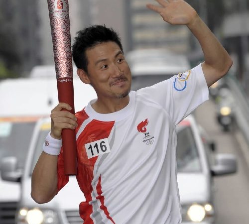 ZhaoLuSi-Paris-Olympic-torchbearer