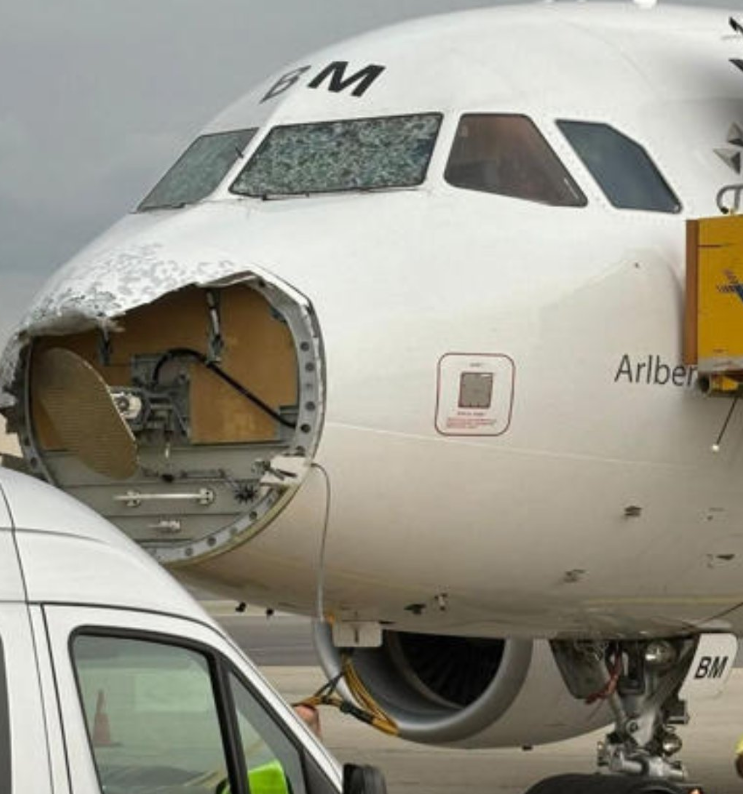 plane-hail-destroyed