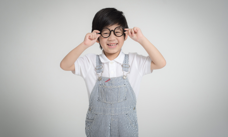 kid-game-console-eyes-affected