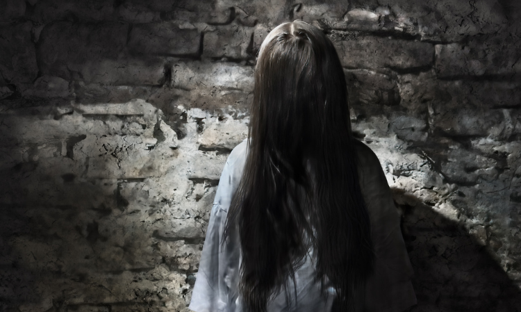 ghost-month-costume-taboos