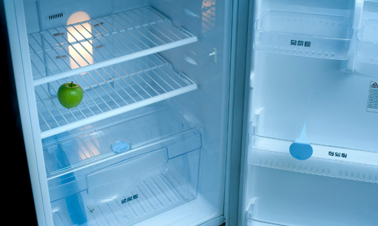 powerbank-hot-put-inside-fridge-dangerous