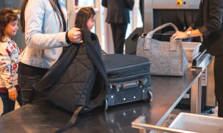 travel-shirt-colour-Security-Check 