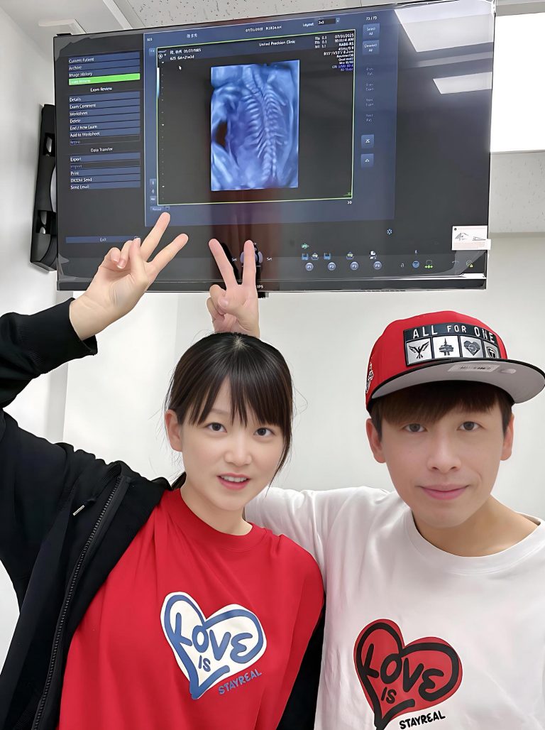 Taiwanese-singer-married-became-father