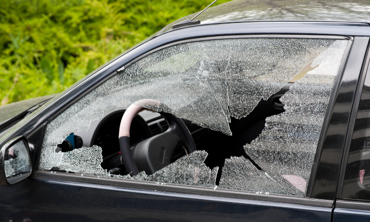 things-to-remember-when-driving-during-raining-seaso