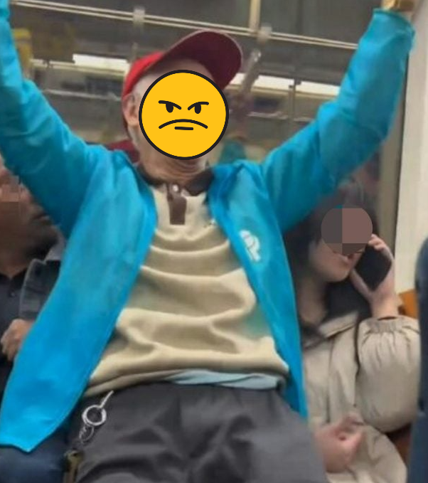 uncle-refuse-to-sit-priority-seat-