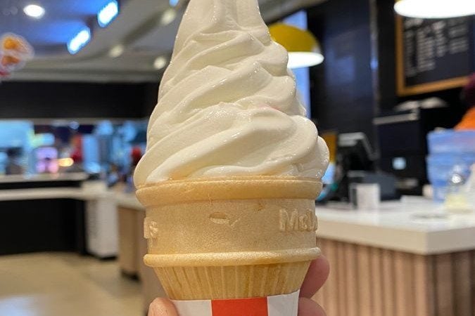 McDonalds-December-buy-burger-free-icecream