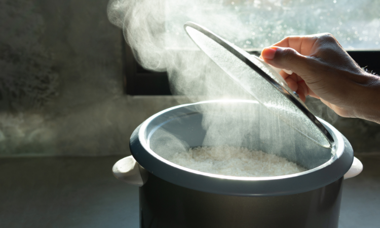 rice-cooker-2-conditions-stop-using