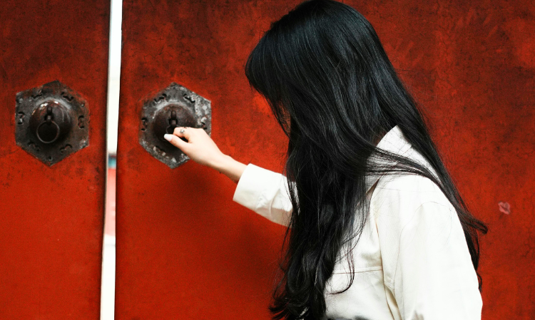 empty-angpao-put-these-places-bring-money-