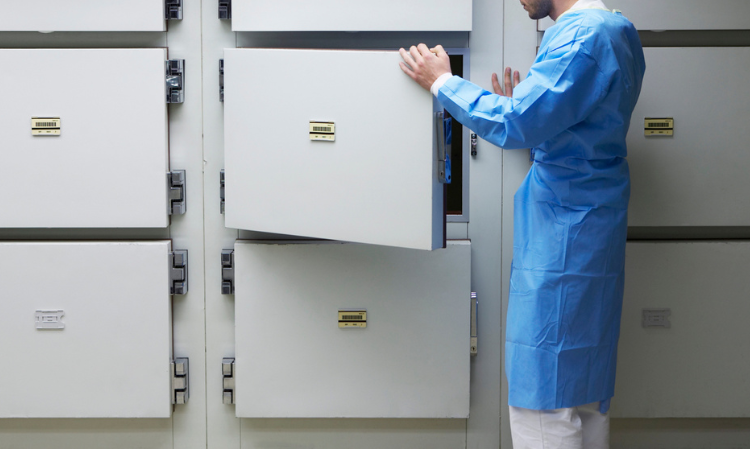 girl-Epilepsy-Morgue-alive