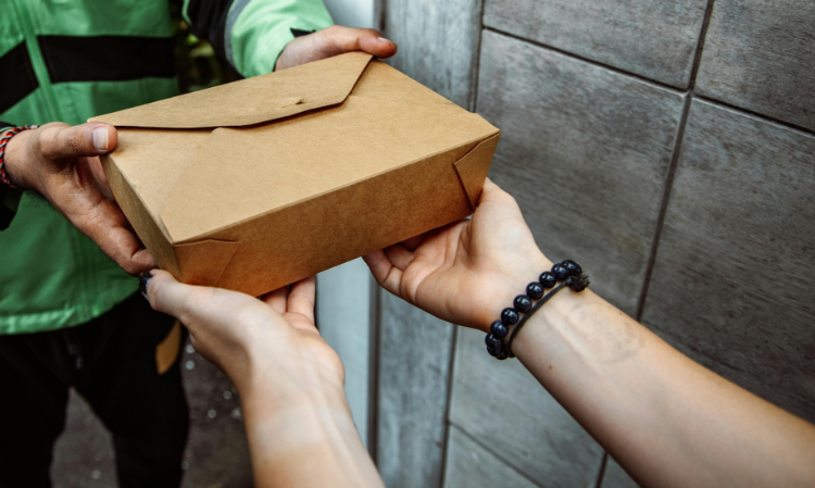 deliver-food-received-generous tip