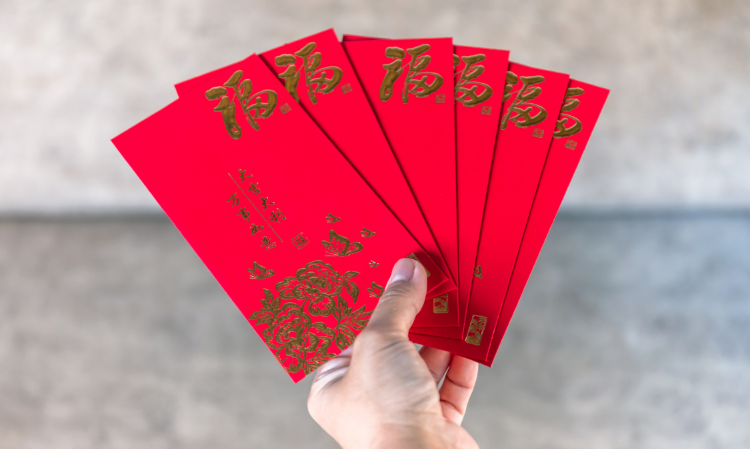 give-angpao-kid-not-satisfied