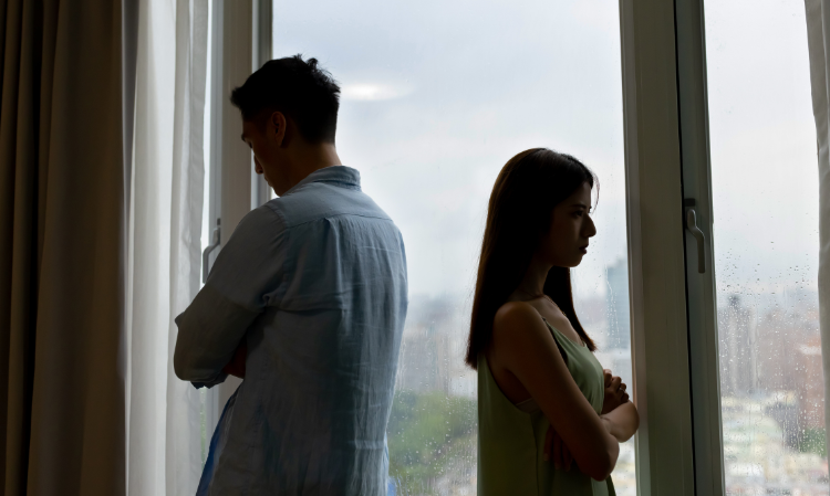 husband-cheated-treat-wife-very-bad