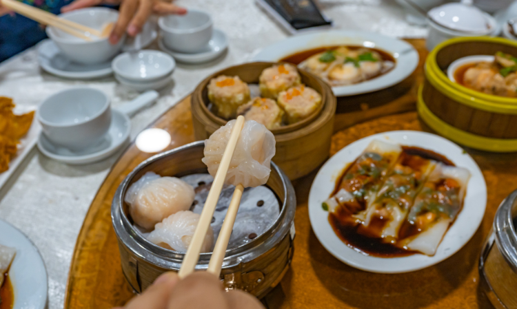 use-hot-water-wash-plates-