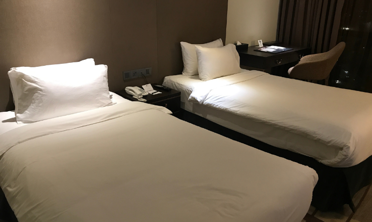 hotel-Spot-5Signs-Leave-Immediately-