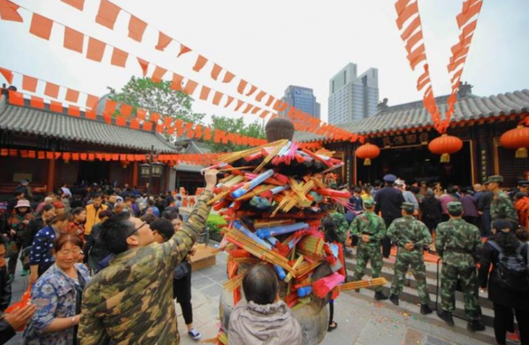 Mazu-birthday-3-zodiac-pray-hard-goodluck