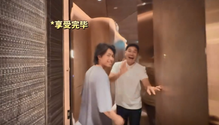 RogerKwok-son-18yearsold