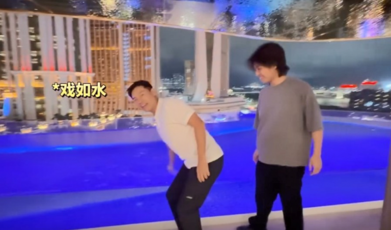 RogerKwok-son-18yearsold