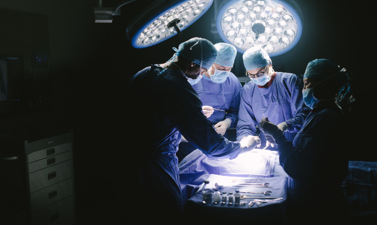 operation-doctor-mistake-patient-dead