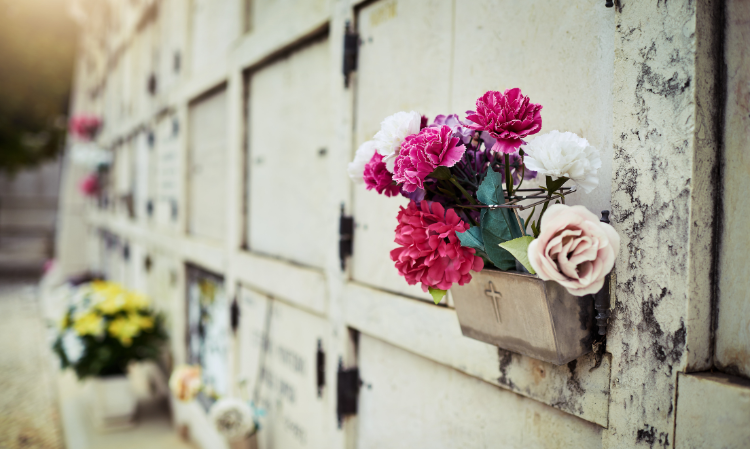 woman-dead-body-funeral-home-
