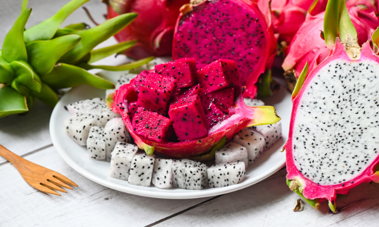 these-4-type-people-east-less-dragon-fruit-