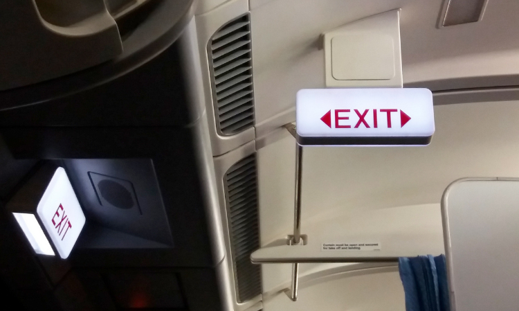 airplane-Window-blackout-panel-function