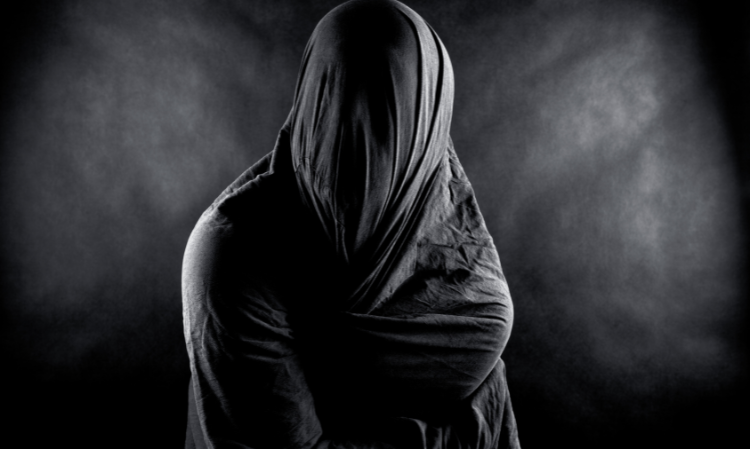 these-People-More-Likely-to-Encounter-Ghosts