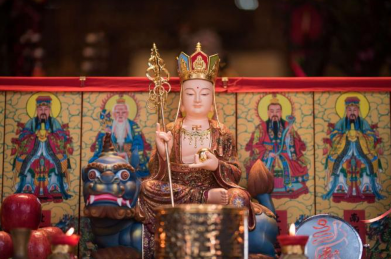 Ksitigarbha-Birthday-Who-Should-Pray