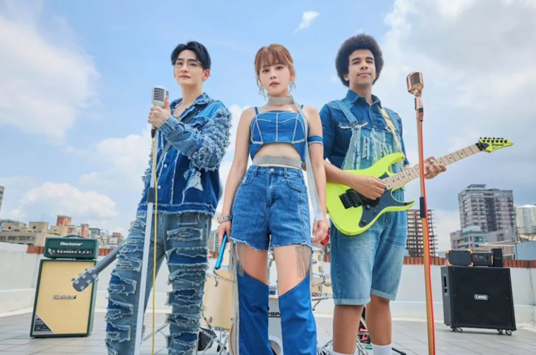 Taiwan-band-main-vocal-divorced