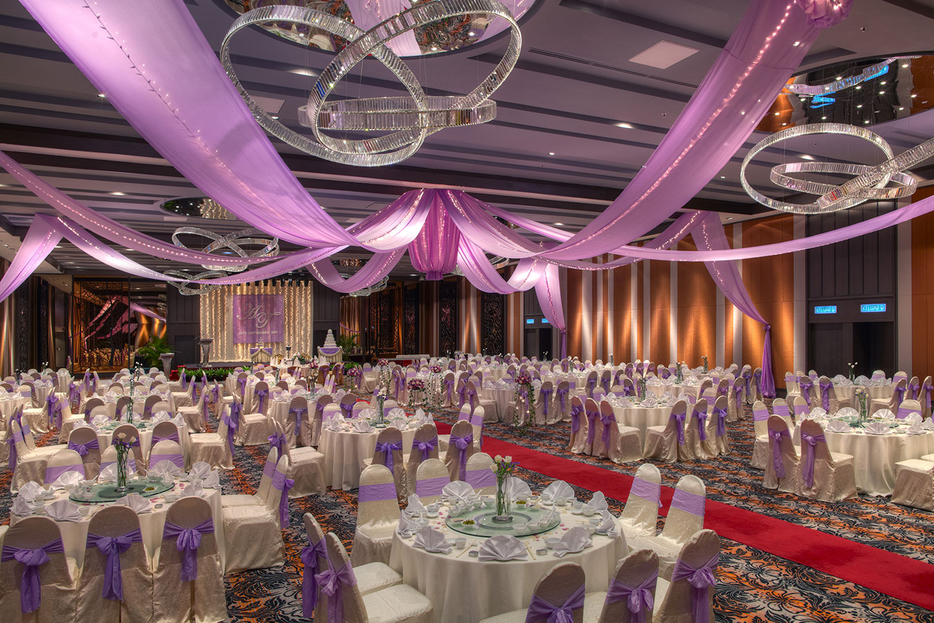 Wedding-Dinner-Set-up-Kristal-Ballroom